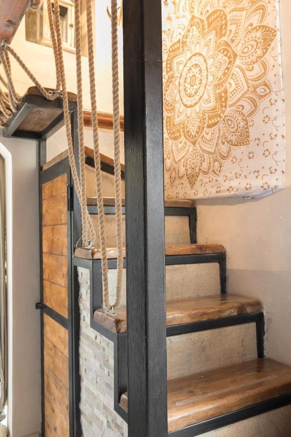 Opera Suites - Le mille e una notte Calcata Esterno foto