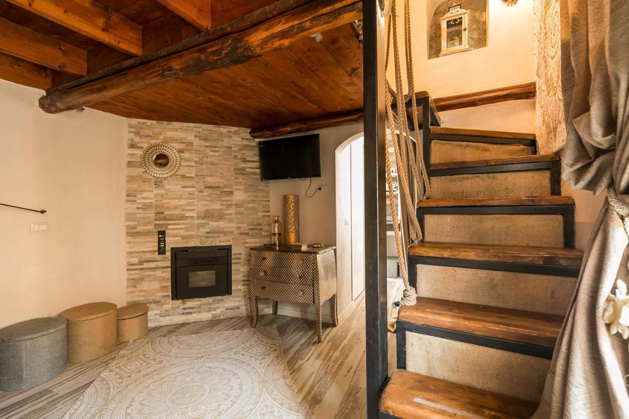Opera Suites - Le mille e una notte Calcata Esterno foto
