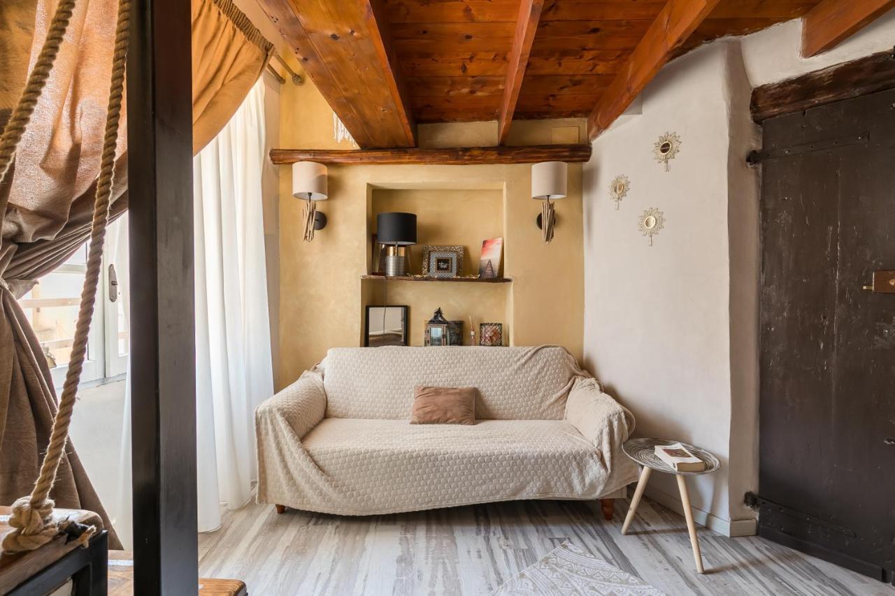 Opera Suites - Le mille e una notte Calcata Esterno foto
